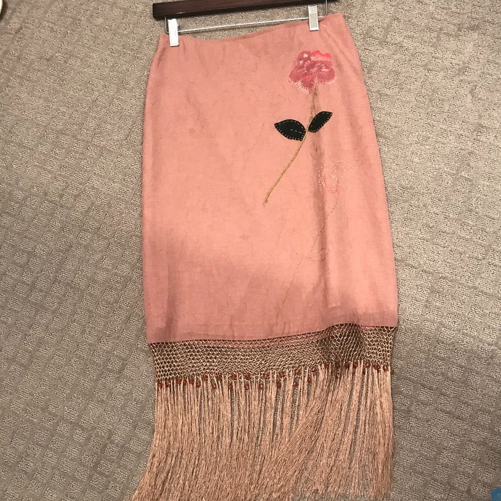 Parallel pink fringe skirt